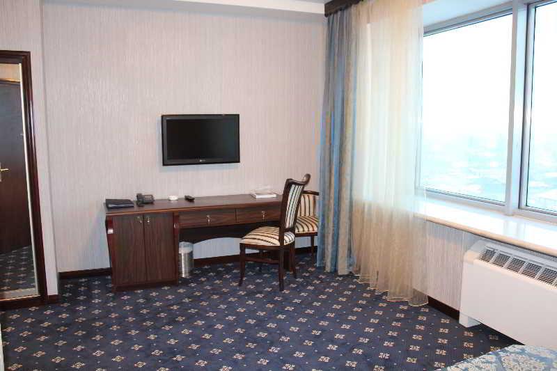 Royal Palace Hotel Алмати Екстер'єр фото