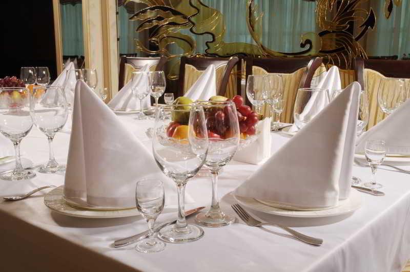 Royal Palace Hotel Алмати Екстер'єр фото