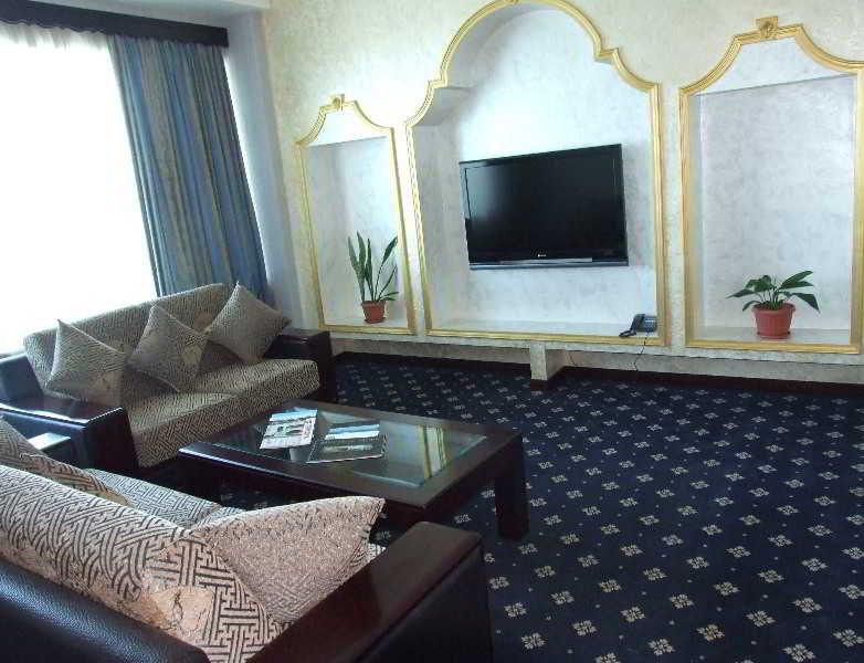 Royal Palace Hotel Алмати Номер фото
